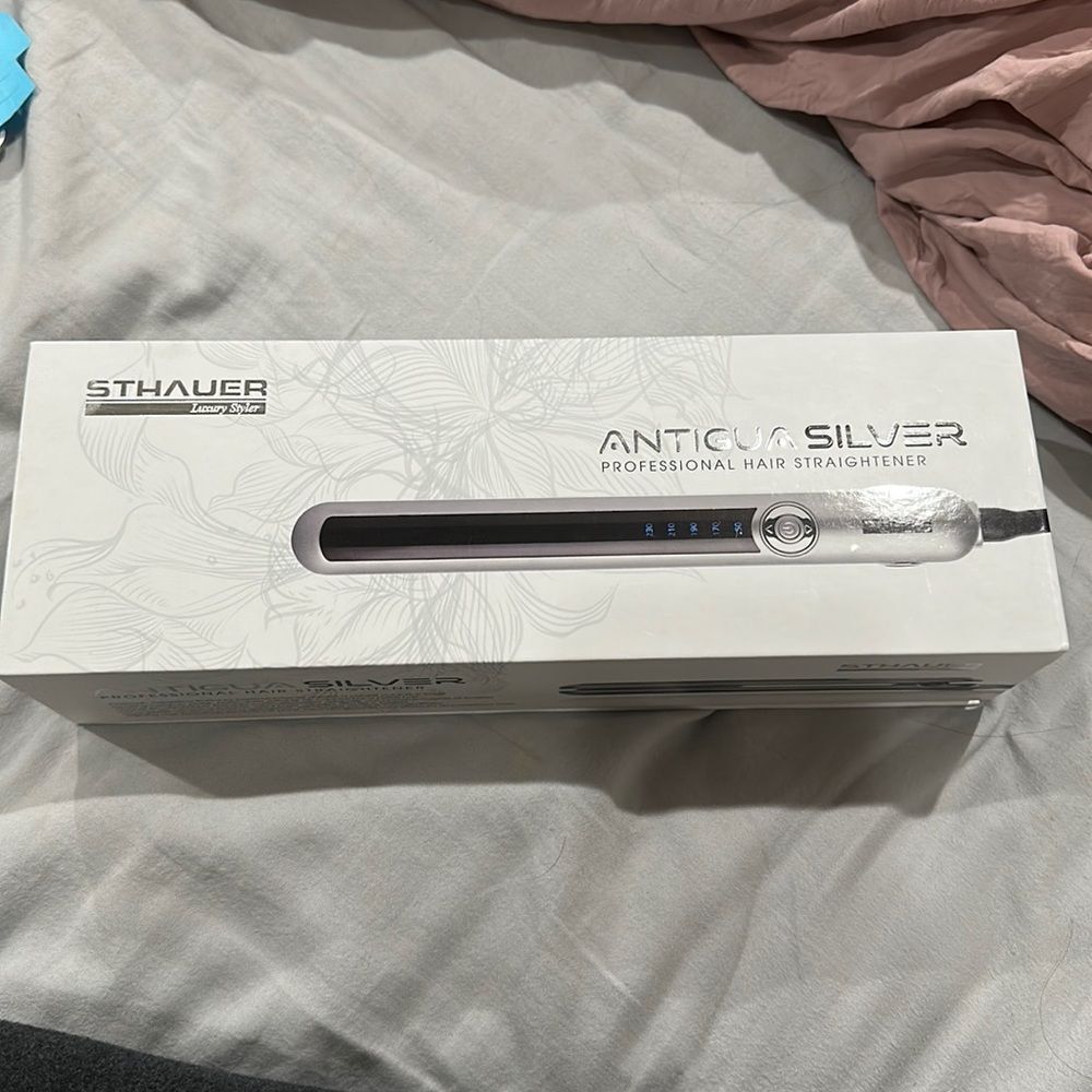 Hair Straightener Compatible to Europe’s Outlets